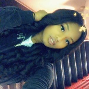 Meet your Posher, Destiny